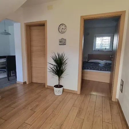 Domacija Loncnar- Apartment *