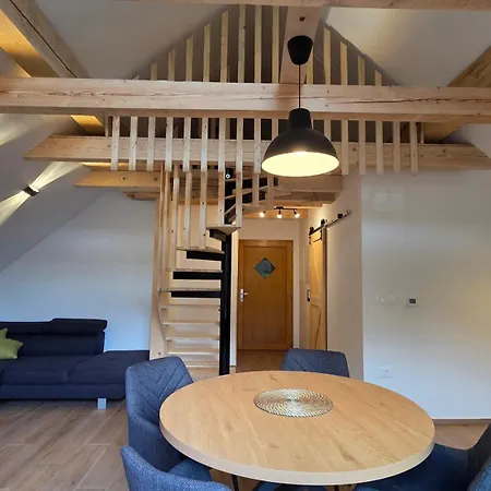 Domacija Loncnar Apartman *