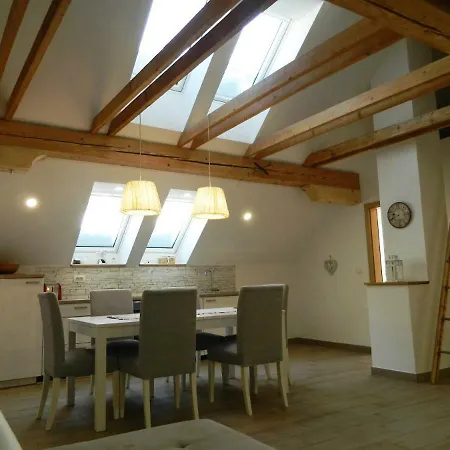 Domacija Loncnar * בוהין