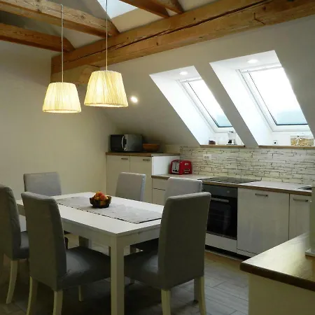 Apartman Domacija Loncnar